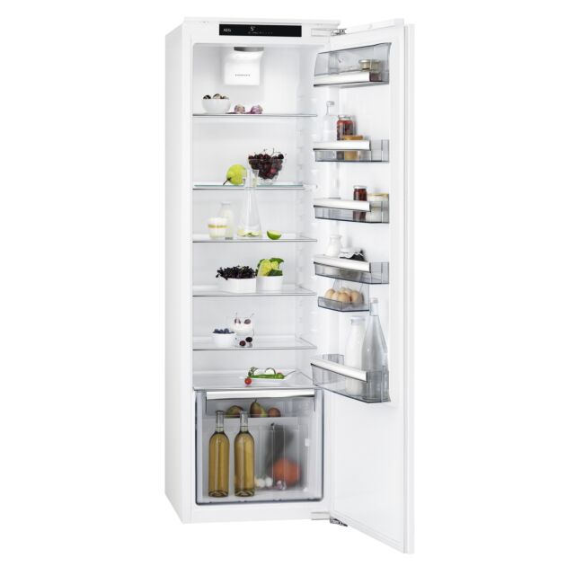 AEG SKE818E1DC Integrated Built-In Larder Fridge (H178 / Fixed Hinge)