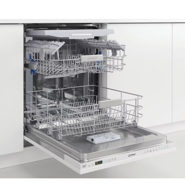 Indesit DIO3T131FEUK Integrated Push&Go BI Full Size Dishwasher 14 Place Set 9.5 L 9 Progs