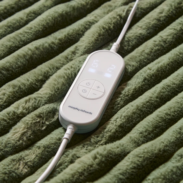 Morphy Richards 610104 EverCosy Luxury Striped Fleece Electric Heated Throw (Large)