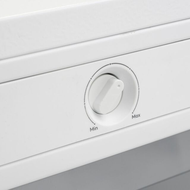 Sensis RFUCF01Z54EW 54.8Cm Undercounter Free Standing Freezer - White