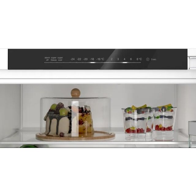 Siemens KI96NVFD0 1935H 558W 548D Built In Fridge Freezer No Frost Fix Hinge